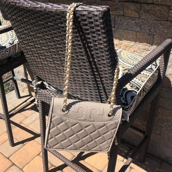 Tory Burch Savannah Shoulder Bag in French Gray New Never Used with Tags - Picture 8 of 13